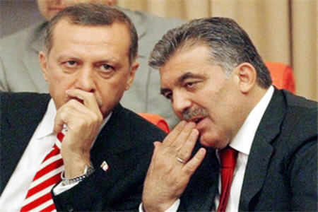 جنگ قدرت میان اردوغان و گل افزایش می‌یابد؟