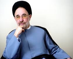 خاتمی : فضای دانشگاه باید باز و امن باشد.