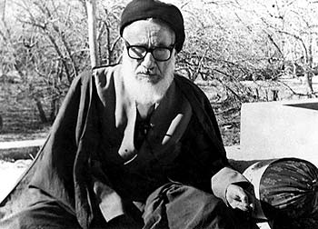 امام خمینی : خاتمى زنده دل، چهره تابناک مبارزات خستگى ناپذیر روحانیت روشن ضمیر بود