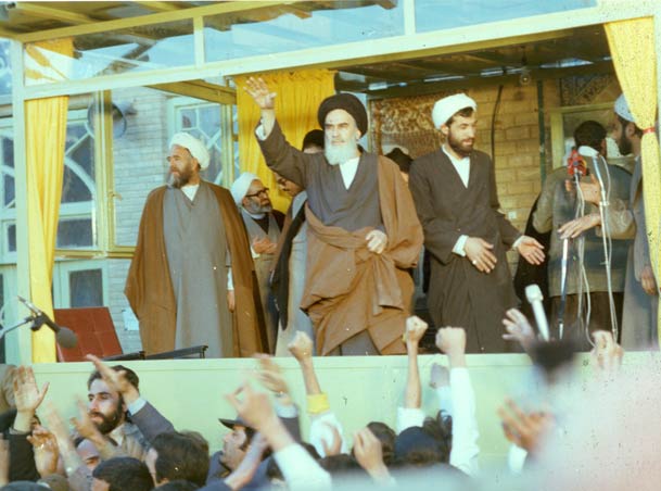 امام(س)پیش از انقلاب و پس از آن برای جمهوریت نظام اصالت طریقی و موضوعی قائل بود