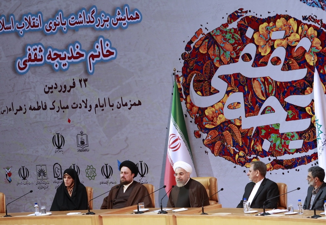روحانی: همدلی و همزبانی باید در تمام جامعه تحقق یابد/ امام راحل انقلاب را از معرفت شروع کرد
