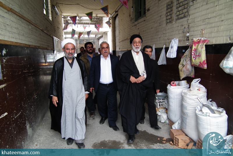 بازدید از مسجد عشقی/ دیدار با خانواده شهدا