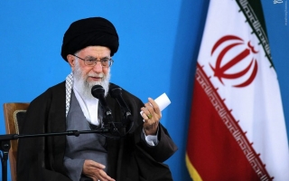 حتی کسانی که نظام و رهبری را هم قبول ندارند در انتخابات شرکت کنند
