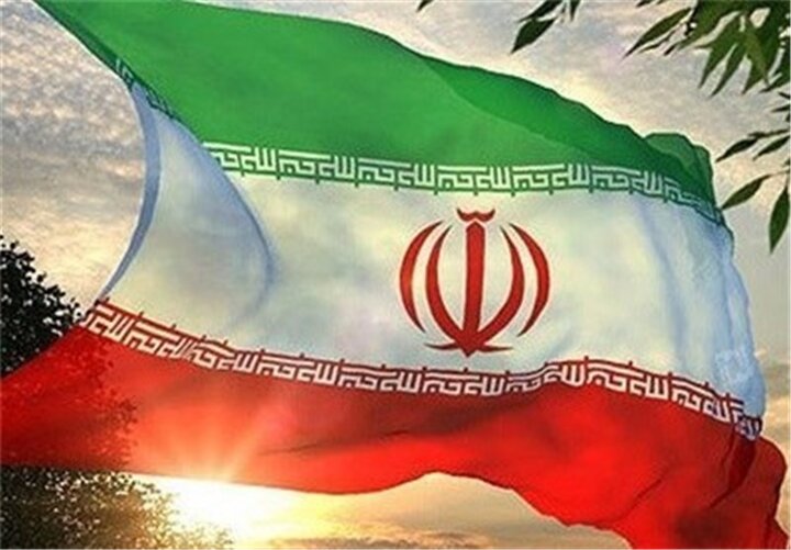 نقطۀ قوت این روزها احیای روح جمعی حول دفاع میهنی است نقطۀ قوت این روزها احیای روح جمعی حول دفاع میهنی است